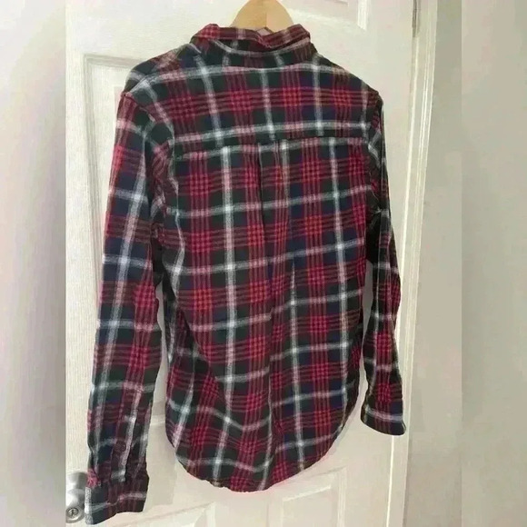 Tilley endurable plaid flannel shirt size small red black  cotton - Picture 4 of 7